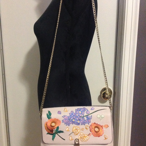 💐 TOPSHOP Floral Embroidered Faux Leather Purse - Picture 5 of 9